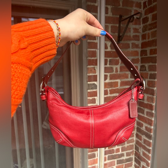 Vintage coach small soho hobo shoulder bag style 9541 y2k red leather spring - Picture 1 of 10